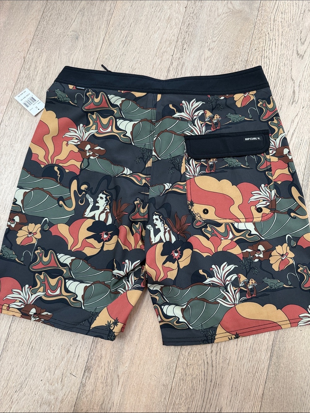 Rip Curl Men’s Camo Boardshorts - Picture 5 of 6